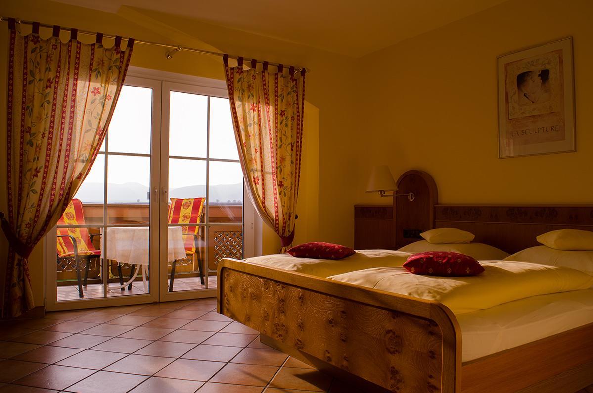 Gaestehaus Vinetum Altdorf  ภายนอก รูปภาพ